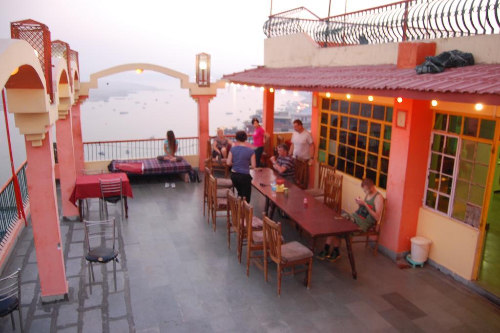 Puja Guest House Varanasi Esterno foto