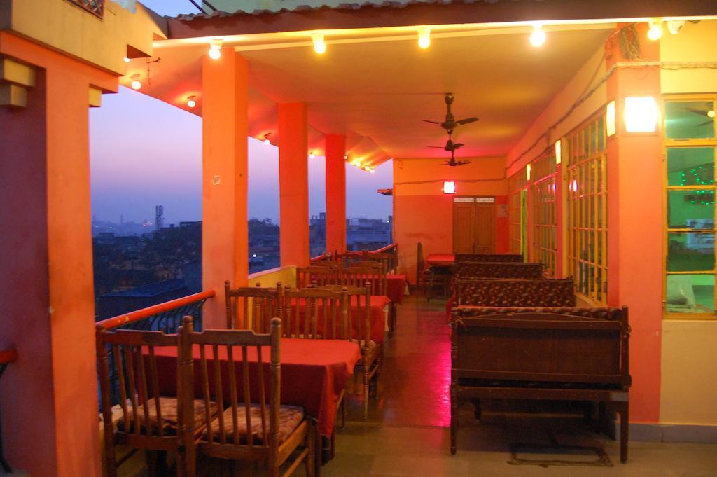 Puja Guest House Varanasi Esterno foto